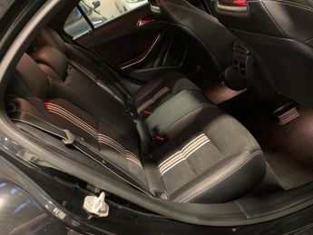 Mercedes-Benz A Class 2.1 A200d WhiteArt 7G-DCT Euro 6 (s/s) 5dr