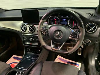 Mercedes-Benz A Class 2.1 A200d WhiteArt 7G-DCT Euro 6 (s/s) 5dr