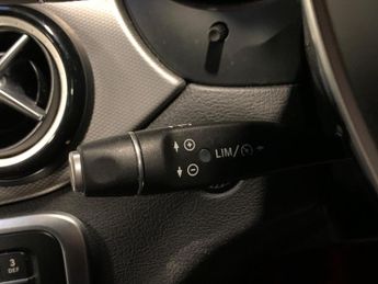 Mercedes-Benz A Class 2.1 A200d WhiteArt 7G-DCT Euro 6 (s/s) 5dr