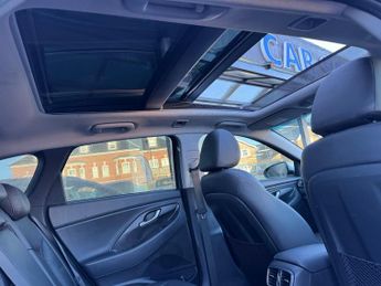 Hyundai i30 1.6 CRDi Premium SE Tourer DCT Euro 6 (s/s) 5dr