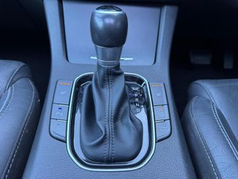 Hyundai i30 1.6 CRDi Premium SE Tourer DCT Euro 6 (s/s) 5dr