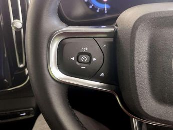 Volvo XC40 Recharge 69kWh Core SUV 5dr Electric Auto (231 ps)