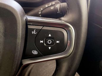 Volvo XC40 Recharge 69kWh Core SUV 5dr Electric Auto (231 ps)