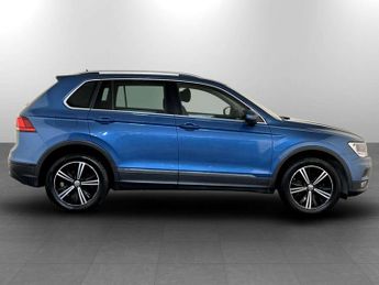 Volkswagen Tiguan 2.0 TDI SE Navigation SUV 5dr Diesel Manual 4Motion Euro 6 (s/s)