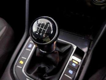 Volkswagen Tiguan 2.0 TDI SE Navigation SUV 5dr Diesel Manual 4Motion Euro 6 (s/s)