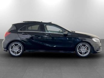 Mercedes-Benz A Class 2.1 A200d AMG Line (Premium Plus) Hatchback 5dr Diesel 7G-DCT Eu