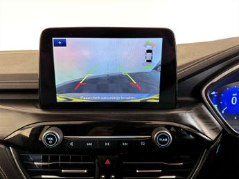 Ford Kuga 2.5 Duratec 14.4kWh Vignale SUV 5dr Petrol Plug-in Hybrid CVT Eu