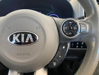 Kia Soul 30kWh EV Auto 5dr