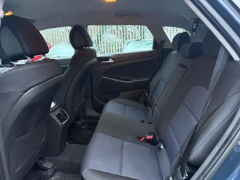 Hyundai TUCSON 1.7 CRDi Blue Drive SE Nav DCT Euro 6 (s/s) 5dr
