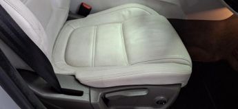 JAGUAR XE 2.0d Prestige Saloon 4dr Diesel Auto Euro 6 (s/s) (163 ps) £20TA