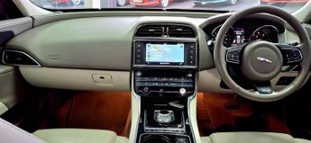 JAGUAR XE 2.0d Prestige Saloon 4dr Diesel Auto Euro 6 (s/s) (163 ps) £20TA