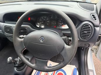Renault Megane 1.6 16v Fidji 5dr
