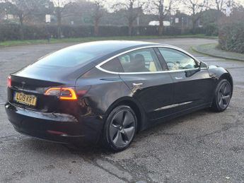 Tesla Model 3 Standard Range Plus Auto RWD 4dr
