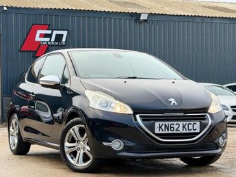 Peugeot 208 1.6 e-HDi Allure Hatchback 3dr Diesel Manual Euro 5 (s/s) (92 ps