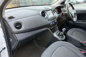 Hyundai i10 1.2 Premium 5dr Auto