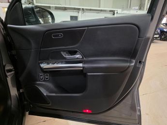 Mercedes-Benz GLA 1.3 GLA250e 15.6kWh Exclusive Edition 8G-DCT Euro 6 (s/s) 5dr