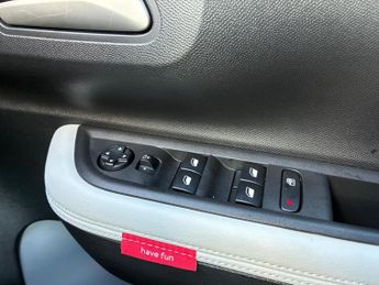 Citroen C3 1.2 Hybrid PLUS e-DSC Euro 6 (s/s) 5dr