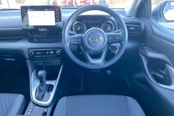 Toyota Yaris 1.5 VVT-h Design E-CVT Euro 6 (s/s) 5dr
