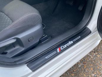 Toyota Corolla 1.8 VVT-h Car Derived Van 5dr Petrol Hybrid CVT Euro 6 (s/s) (14