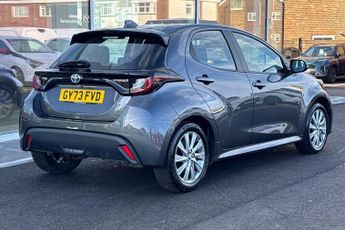 Toyota Yaris 1.5 VVT-h Icon Hatchback 5dr Petrol Hybrid E-CVT Euro 6 (s/s) (1