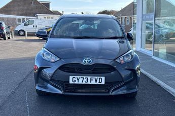 Toyota Yaris 1.5 VVT-h Icon Hatchback 5dr Petrol Hybrid E-CVT Euro 6 (s/s) (1