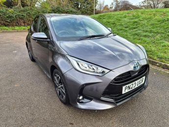 Toyota Yaris 1.5 VVT-h Design E-CVT Euro 6 (s/s) 5dr