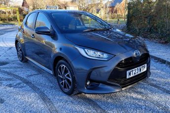 Toyota Yaris 1.5 VVT-h Design E-CVT Euro 6 (s/s) 5dr