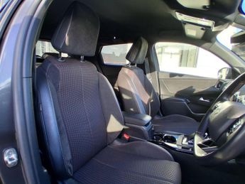 DS AUTOMOBILES DS 3 CROSSBACK E-TENSE 50kWh Performance Line Crossback Auto 5dr