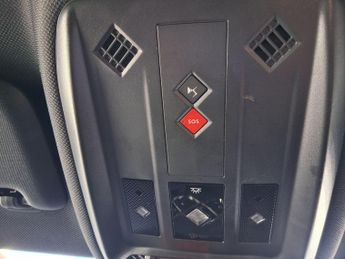 DS AUTOMOBILES DS 3 CROSSBACK E-TENSE 50kWh Performance Line Crossback Auto 5dr