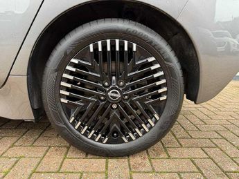 Nissan LEAF 110kW Tekna 39kWh 5dr Auto