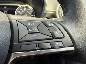 Nissan Juke 1.6 Hybrid N-Connecta 5dr Auto