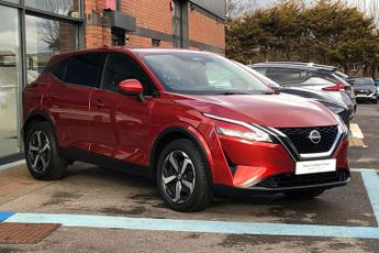 Nissan Qashqai 1.3 DiG-T MH N-Connecta 5dr