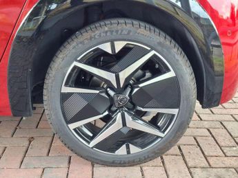 Peugeot E-208 51kWh GT Auto 5dr (7.4kW Charger)