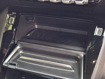 Peugeot E-208 51kWh GT Auto 5dr (7.4kW Charger)