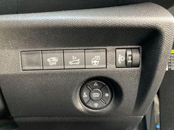 Citroen e-C4 X 50kWh e-series Fastback Auto 4dr (7.4kW Charger)