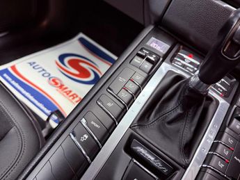 Porsche Macan 3.0 TD V6 S PDK 4WD Euro 6 (s/s) 5dr