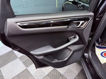 Porsche Macan 3.0 TD V6 S PDK 4WD Euro 6 (s/s) 5dr