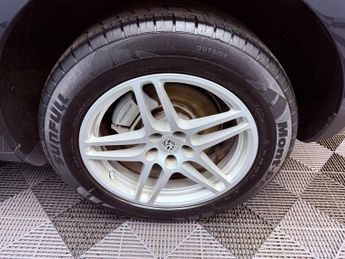 Porsche Macan 3.0 TD V6 S PDK 4WD Euro 6 (s/s) 5dr