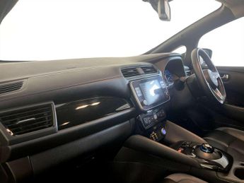 Nissan Leaf 39kWh Tekna Hatchback 5dr Electric Auto (150 ps)