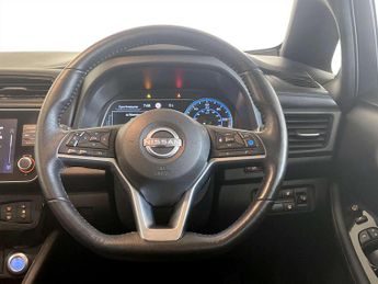 Nissan Leaf 39kWh Tekna Hatchback 5dr Electric Auto (150 ps)