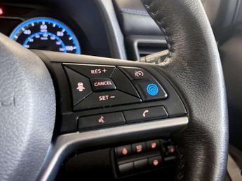 Nissan Leaf 39kWh Tekna Hatchback 5dr Electric Auto (150 ps)