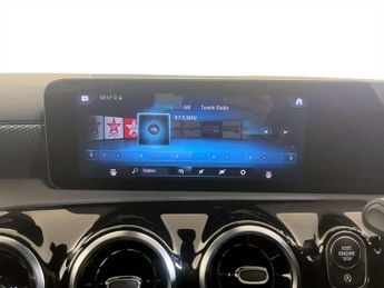 Mercedes-Benz A Class 1.3 A180 Sport Edition (Executive) Hatchback 5dr Petrol 7G-DCT E