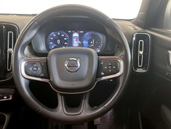 Volvo XC40 1.5h T4 Recharge 10.7kWh Inscription Auto Euro 6 (s/s) 5dr