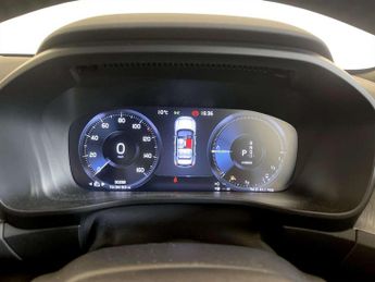 Volvo XC40 1.5h T4 Recharge 10.7kWh Inscription Auto Euro 6 (s/s) 5dr