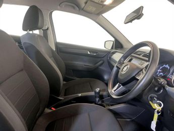 Skoda Fabia 1.0 Colour Edition Hatchback 5dr Petrol Manual Euro 6 (s/s) (60 