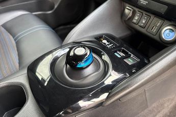 Nissan LEAF (110kW) N-Connecta (39kWh)