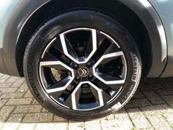 Citroen e-C4 50kWh Shine Plus Auto 5dr (7.4kW Charger)