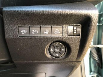 Citroen e-C4 50kWh Shine Plus Auto 5dr (7.4kW Charger)