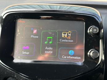 Toyota AYGO 1.0 VVT-i x-clusiv x-shift Euro 5 5dr Euro 5