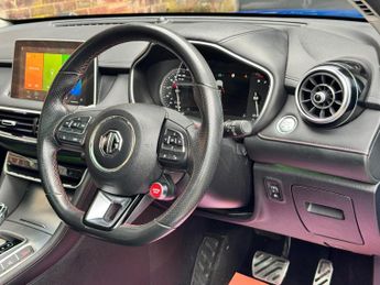 MG MG HS 1.5 T-GDI Exclusive DCT Euro 6 (s/s) 5dr